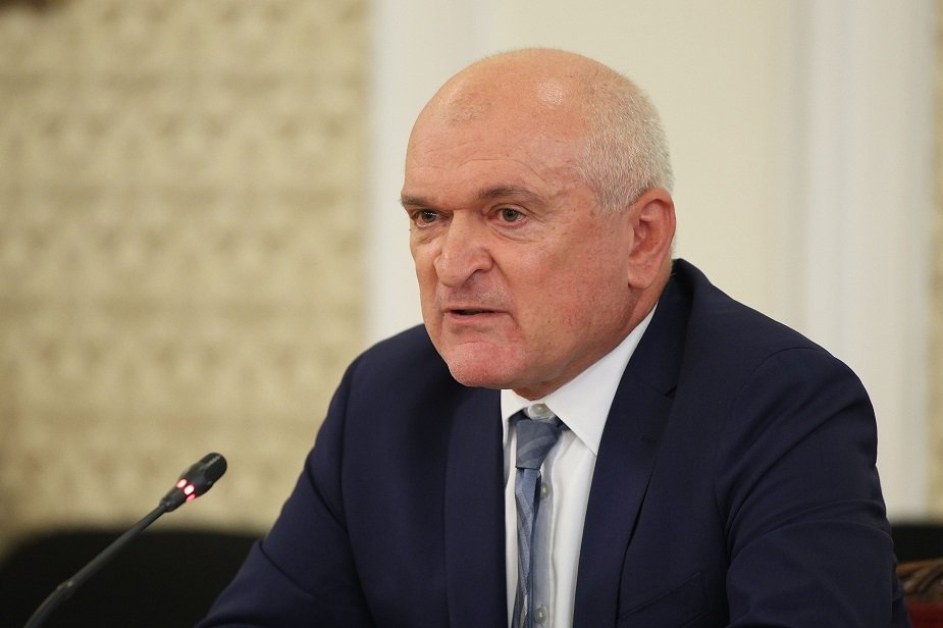 Напуснах политиката още преди 2 години, връщам се в Сметната палата