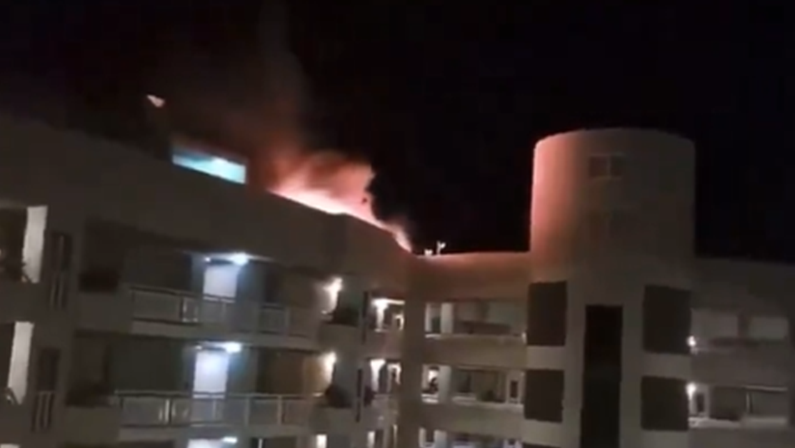 Хеликоптер падна върху покрива на хотел в Австралия ВИДЕО