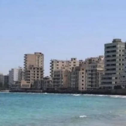 Бляскавият квартал Вароша в град Фамагуста в Кипър където обичаше