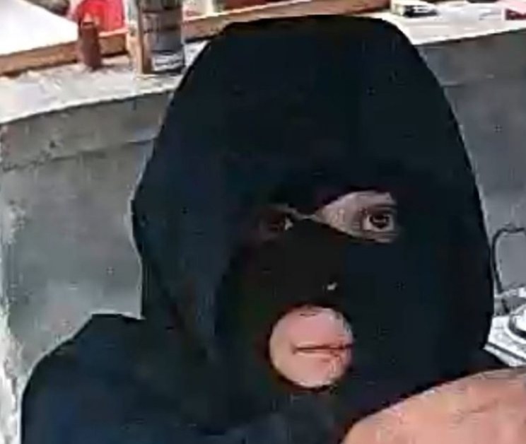 Крадец нахлу в дом, преби и ограби пазарджиклийка