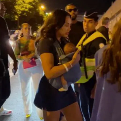 Докато звездата на олимпийския шампион САЩ Стеф Къри нижеше тройка