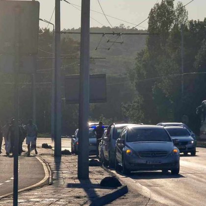 Полицаи арестуваха сватбар пред булката в Бургас, спряха целия кортеж