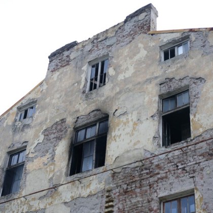 Жената стопанисвала нелегалния дом за възрастни в Банкя е била