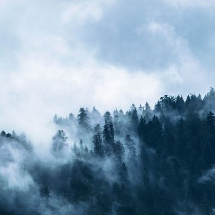 Екипиран с 19 килограма екипировка 89 годишният Бинг Олбъм тръгва на