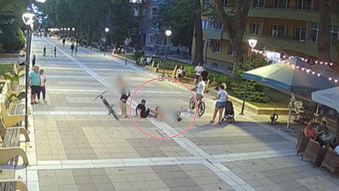 Момче с електрическа тротинетка блъсна малко момиченце в Ямбол ВИДЕО