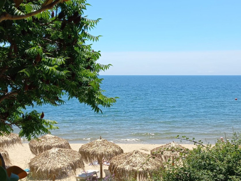 Слънчево и топло - като за море