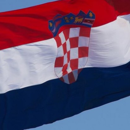 6 години след като спря наборната служба Хърватия връща военната