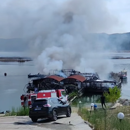 Пожар изпепели едно от най известните заведения на язовир Кърджали За щастие