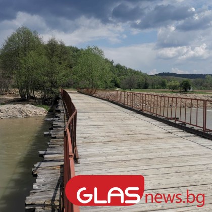 Днес атмосферата над страната остава неустойчива Над западната половина от