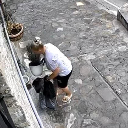 Жена се изложи с дребна кражба във Велико Търново Дамата