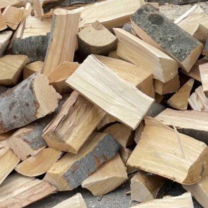 Понижение с около 20 на цената на дървата за огрев