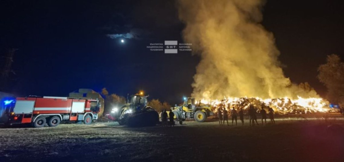Бали със сено изгоряха в пловдивско село