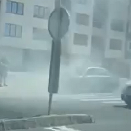 БМВ пета серия се запали в движение в ж к Меден
