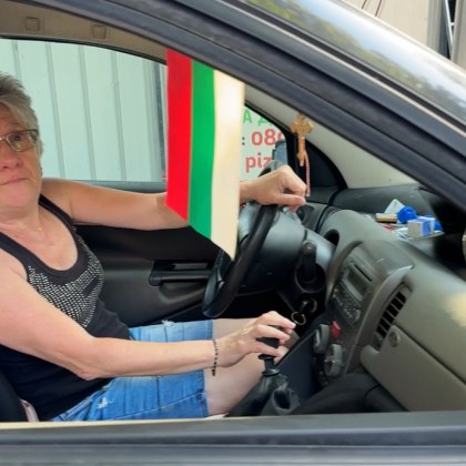 В шокиращ инцидент който се разигра на оживено кръстовище в