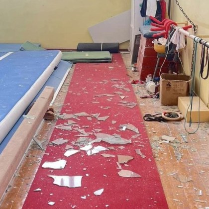 Залата за спортна гимнастика на ЦСКА е била разбита за