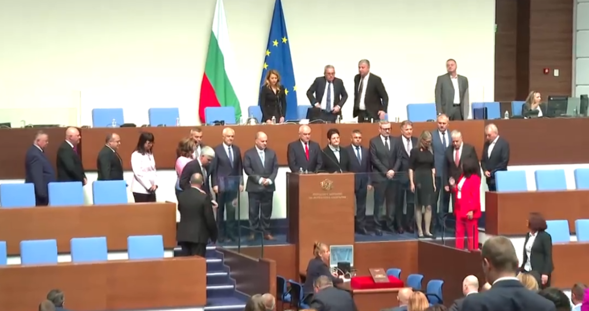 Положи клетва служебният кабинет ВИДЕО