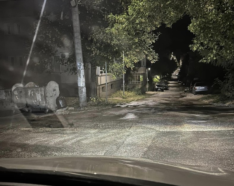 Въпреки режима на водата в Плевен улиците са като реки, хората излизат на протест