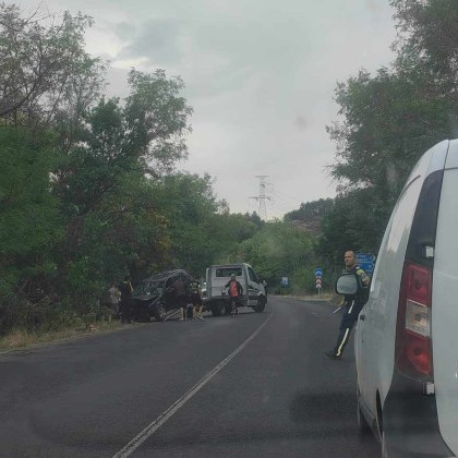 Шофьор самокатастрофира на пътя от Баня към Пловдив в района