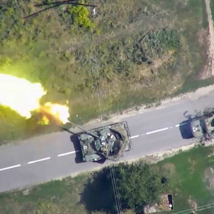 Украинските въоръжени сили правят активни опити да атакуват гражданската магистрала