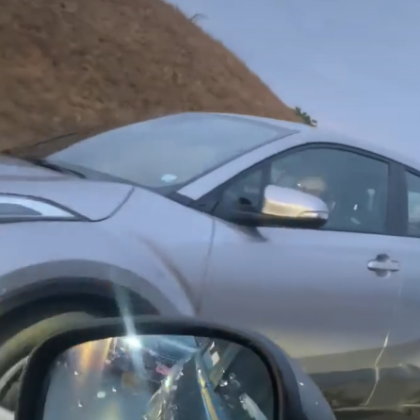 Абсурдна ситуация в София Лек автомобил поел в насрещното на ключово