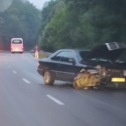 Тежка катастрофа затруднява движението край София алармират водачи Кола е с