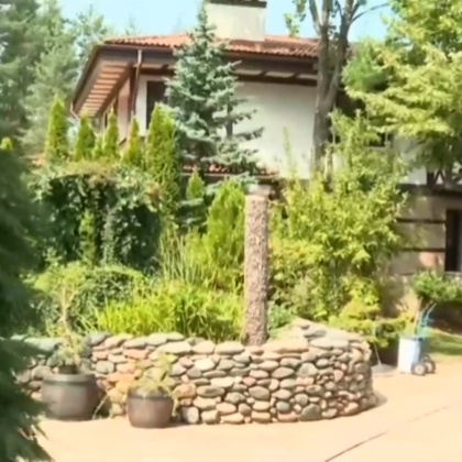 След сагата с имотите които обитаваше Ахмед Доган днес собственикът