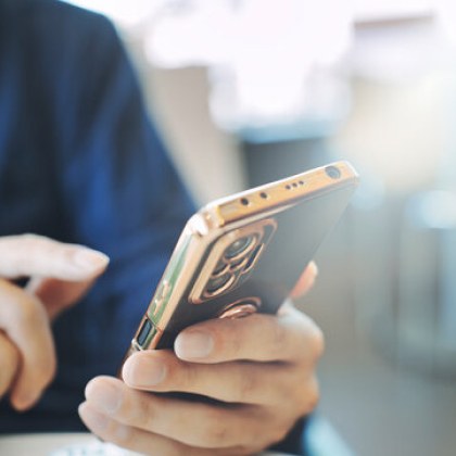 Вече може да влезем в своето здравно досие през мобилния