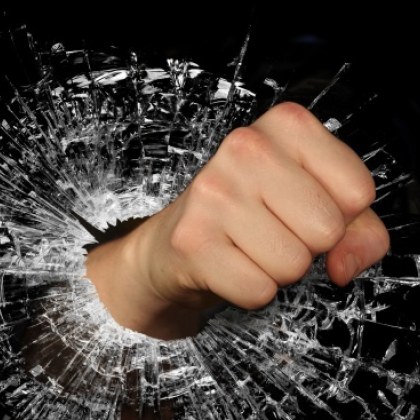 На сигнал за спречкване между двама мъже в зоната на