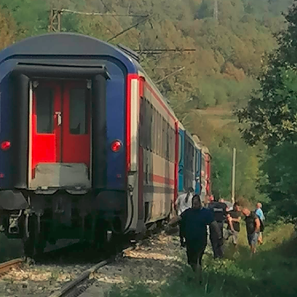 Тежък инцидент е станал тази сутрин в край Трявна Влак