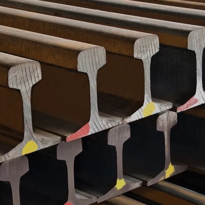 Двама мъже са задържани за кражба на ЖП релси в Твърдица