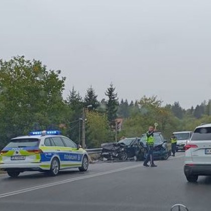 Тежка катастрофа е станала на пътя Владая София Ударили са