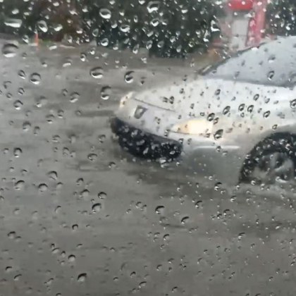 Проливен дъжд се изля на територията на Добричка област Получени