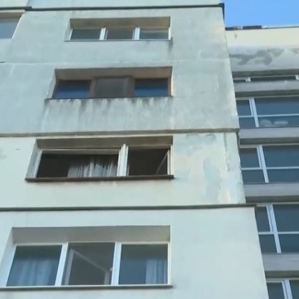 Майка и дъщеря тормозят съседите си в София