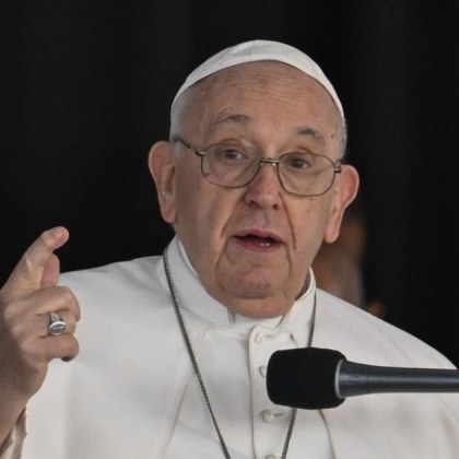 Папа Франциск разкритикува и двамата кандидати за президент на САЩ