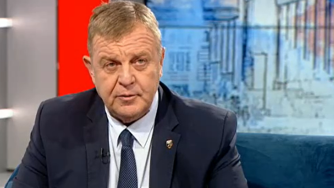 Каракачанов: Нашите пилоти не са циркаджии