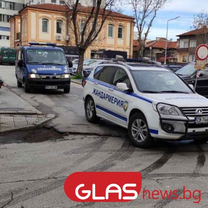 Ограбиха млада жена в Карлово