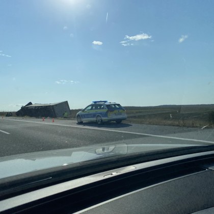 Катастрофа с камион е станала днес на автомагистрала Тракия Камион