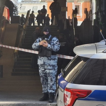 Къщата на шефа на доставчика на взривените пейджъри се оказа парижка казарма