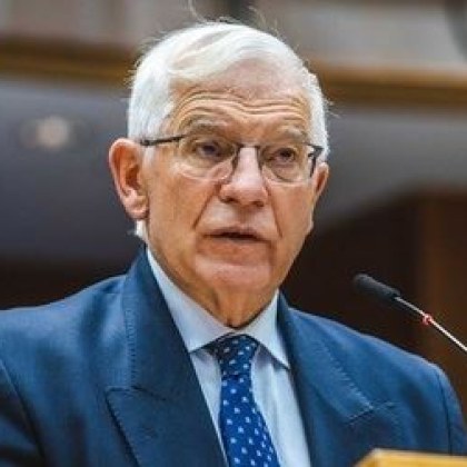 Борел: На ръба сме на тотална война