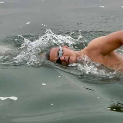 Две седмици след историческото плуване на Цанко Цанков от 120