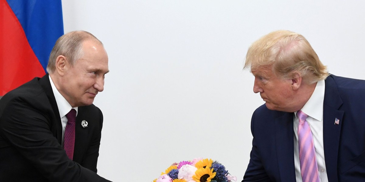 Медии съобщиха за тайни разговори между Тръмп и Путин: каква е реакцията на Белия дом?