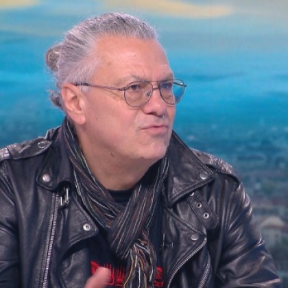 Иван Лечев за инцидента с Маричков: Никой не беше до него на сцената