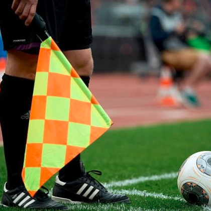 Футболни съдии се забъркаха в грандиозен скандал и бяха санкционирани