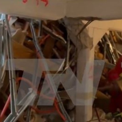 Десететажна сграда на хотел се срути в Аржентина рано днес