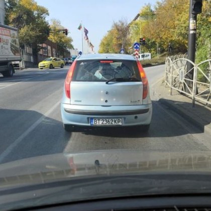 Безразсъдно поведение на водач притесни жители на Велико Търново Няколко