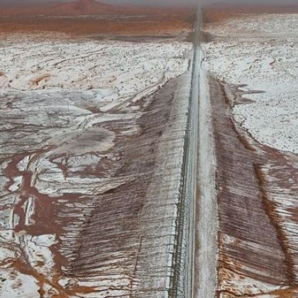 Докато в България от валежи и сняг няма и следа