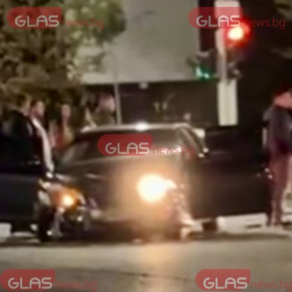 Сериозен инцидент беляза нощта в Пловдив когато лек автомобил марка