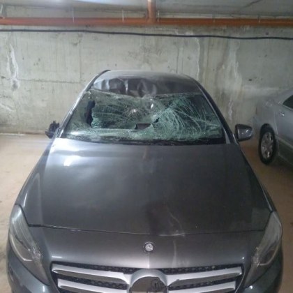 Лек автомобил е претърпял инцидент снощи край Пазарджик Возилото е