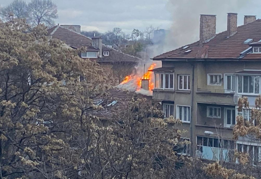 Няма пострадали при пожара в София