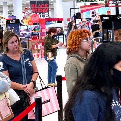 По време на разпродажби е трудно да не се поддадете